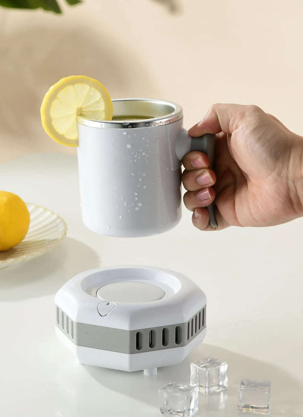 Réfrigérateur Electrique Portable, Tasse a refroidissement rapide, boisson glacée même en été.